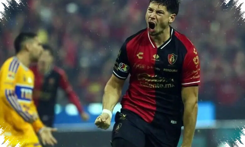 Atlas Menang dengan 10 Pemain, Camilo Vargas Gagalkan Penalti Brunetta