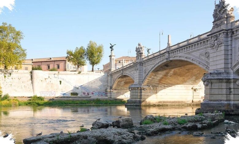 Debit Tiber Merosot Setengah Rata-rata, Sisa Jembatan Kuno Roma Kembali Terbuka