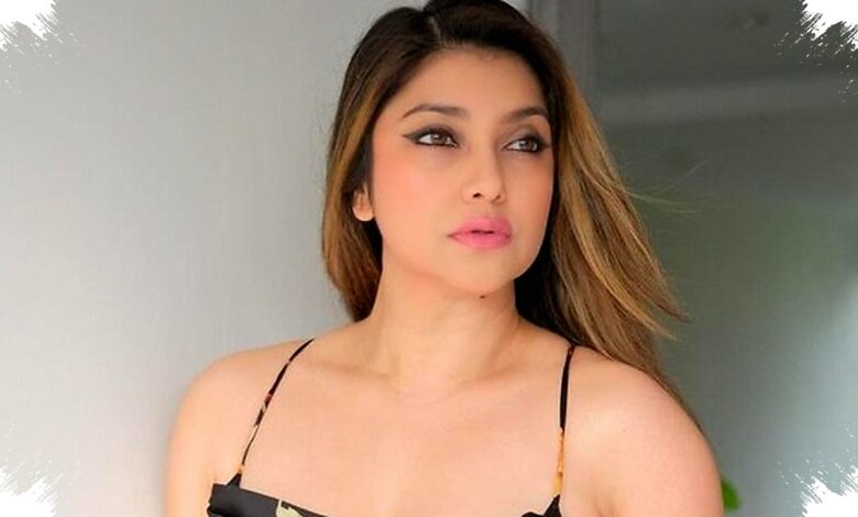 Tanpa Botox di Usia 49 Tahun, Sarah Azhari Mengandalkan Kebiasaan Sederhana