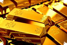 Emas Dekati US$ 4.417 saat Dolar Melemah, Pasar Menanti Sinyal The Fed
