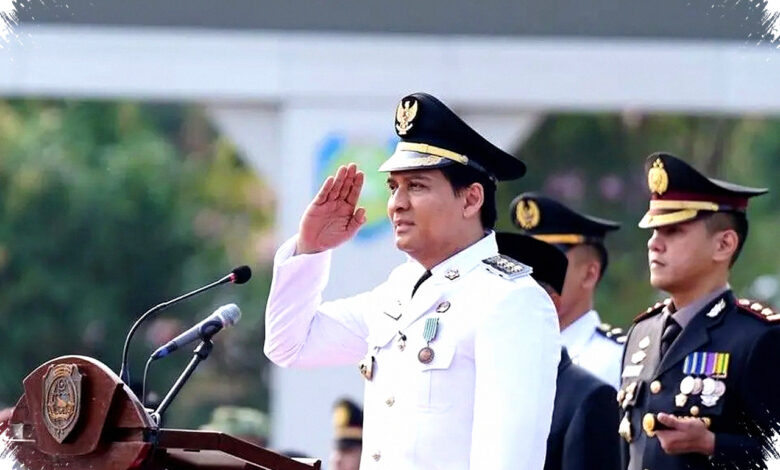 Upacara HUT RI di Indramayu Terganggu, Perempuan Berlari ke Tengah Lapangan