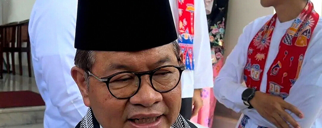 Pelayanan Warga Tetap di Lapangan saat ASN DKI Jalani WFH pada 18 Agustus