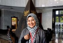 Botol Air Mineral Pernah Melayang saat Ikke Nurjanah Menolak Banyak Goyang