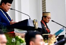 Bukan Sekadar Kain Merah, Songket Lepus Prabowo Membawa Kemegahan Palembang