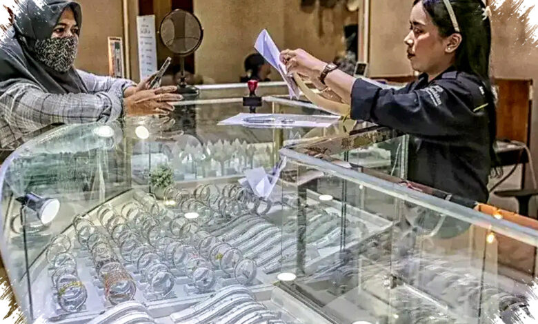 Lonjakan Rp27.000 di Hartadinata, Emas 22 Karat Tembus Rp2.615.000