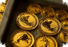 Yield Treasury dan Minyak Menanjak, Emas Melemah Saat Pasar Menunggu Sinyal The Fed