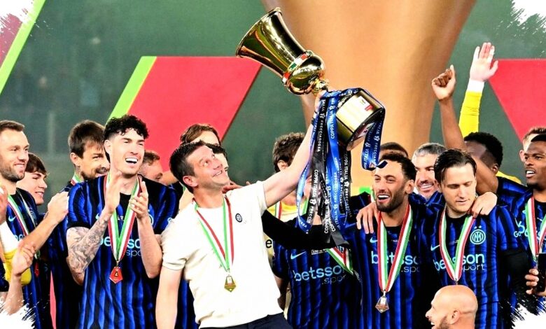 Bukan Hanya Taktik, Sentuhan Personal Chivu Mengantar Inter Milan Raih Dua Gelar