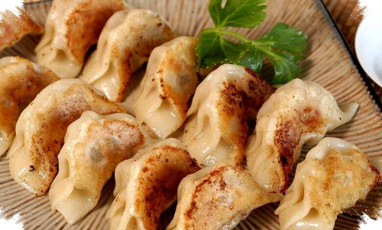 7 Pangsit Dunia dengan Karakter Kontras, dari Kaldu Panas hingga Pastry Renyah