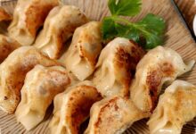 7 Pangsit Dunia dengan Karakter Kontras, dari Kaldu Panas hingga Pastry Renyah