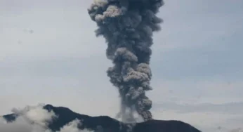 Marapi Meningkat: Erupsi & Material Pijar Terlempar