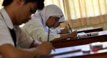 MK Wajibkan SD-SMP Gratis, Masuk Revisi UU Sisdiknas