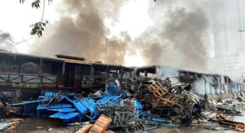 20 Bus Transjakarta Terbakar di Rawa Buaya Jakbar