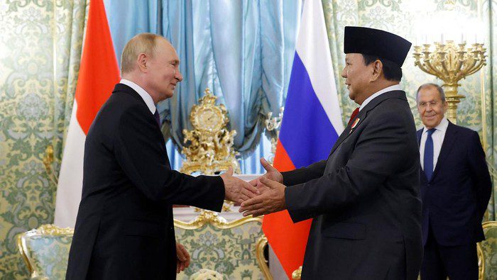 Prabowo Dijadwalkan Bertemu Putin di Rusia 19 Juni